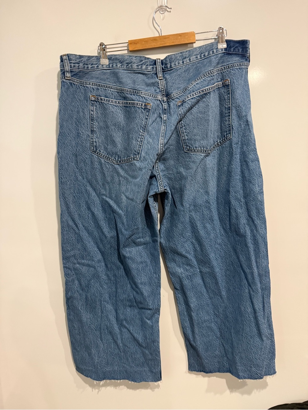 NWT Abercrombie & Fitch Ultra Loose Low Rise Jean - Picture 6 of 8